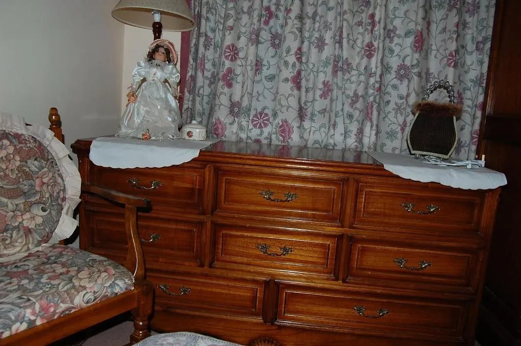 Acorn House B&B Galway 4*,  Ireland